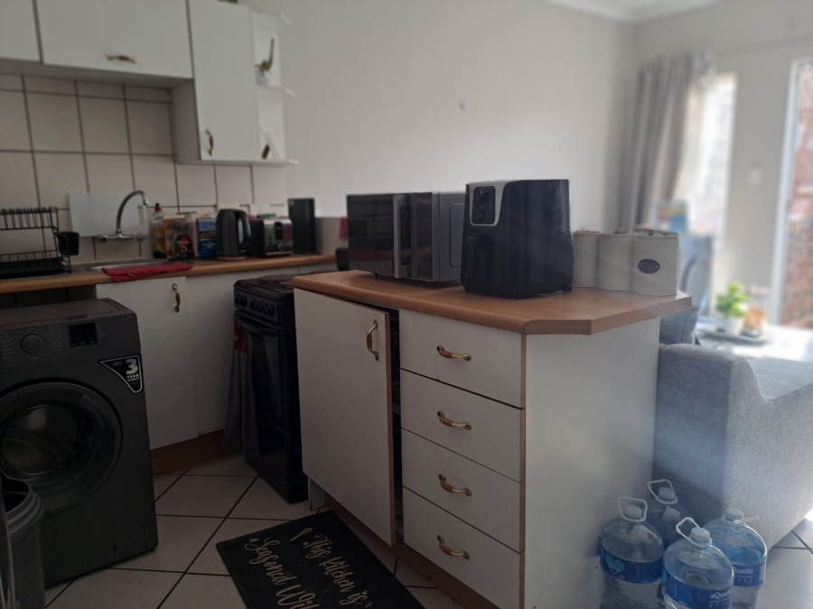 1 Bedroom Property for Sale in Highveld Gauteng