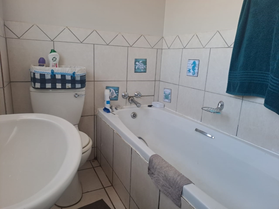 1 Bedroom Property for Sale in Highveld Gauteng