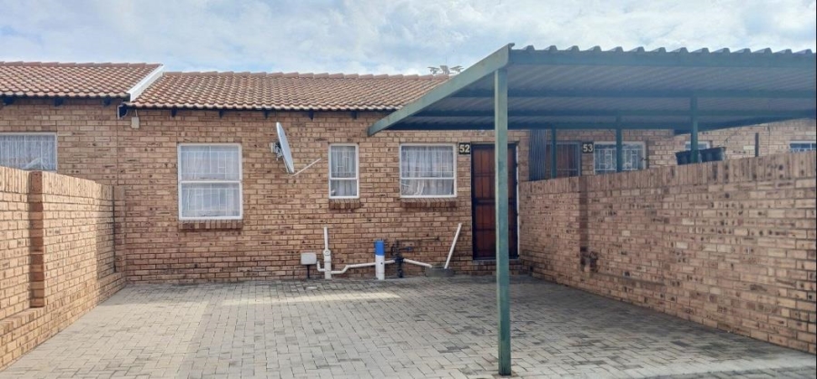 2 Bedroom Property for Sale in Finsbury Gauteng