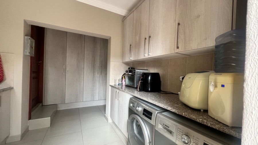 4 Bedroom Property for Sale in Walkerville Gauteng