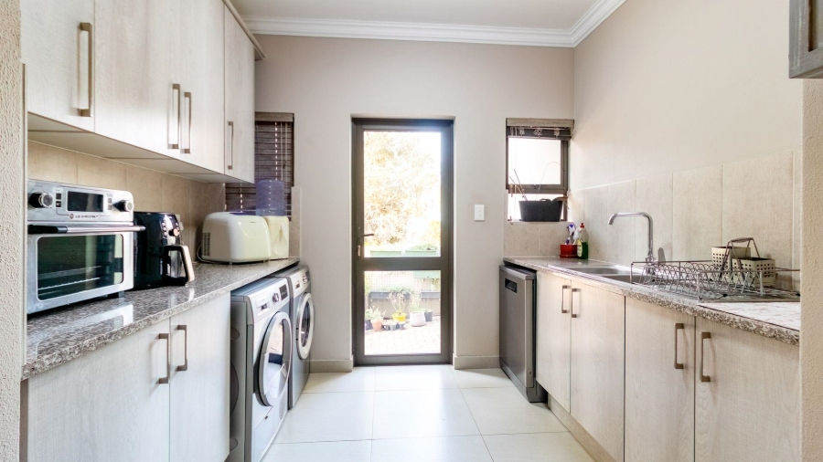 4 Bedroom Property for Sale in Eye of Africa Gauteng
