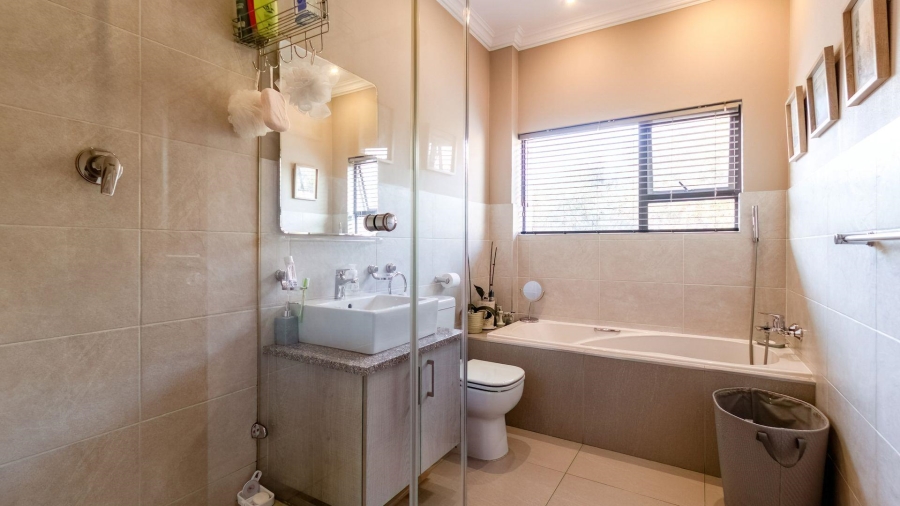 4 Bedroom Property for Sale in Eye of Africa Gauteng