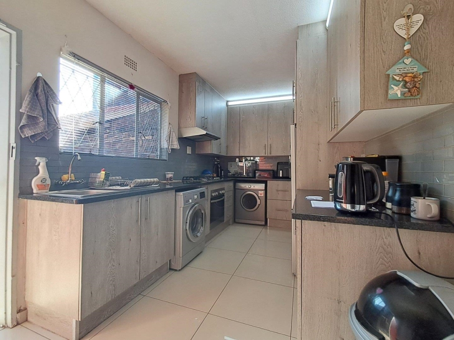 3 Bedroom Property for Sale in Brackenhurst Gauteng