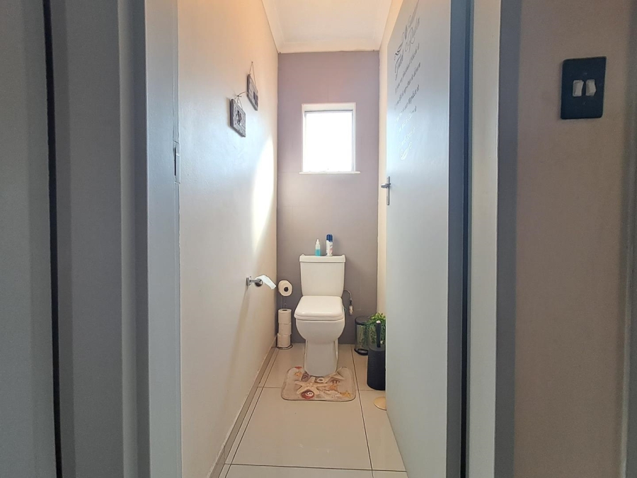 3 Bedroom Property for Sale in Brackenhurst Gauteng