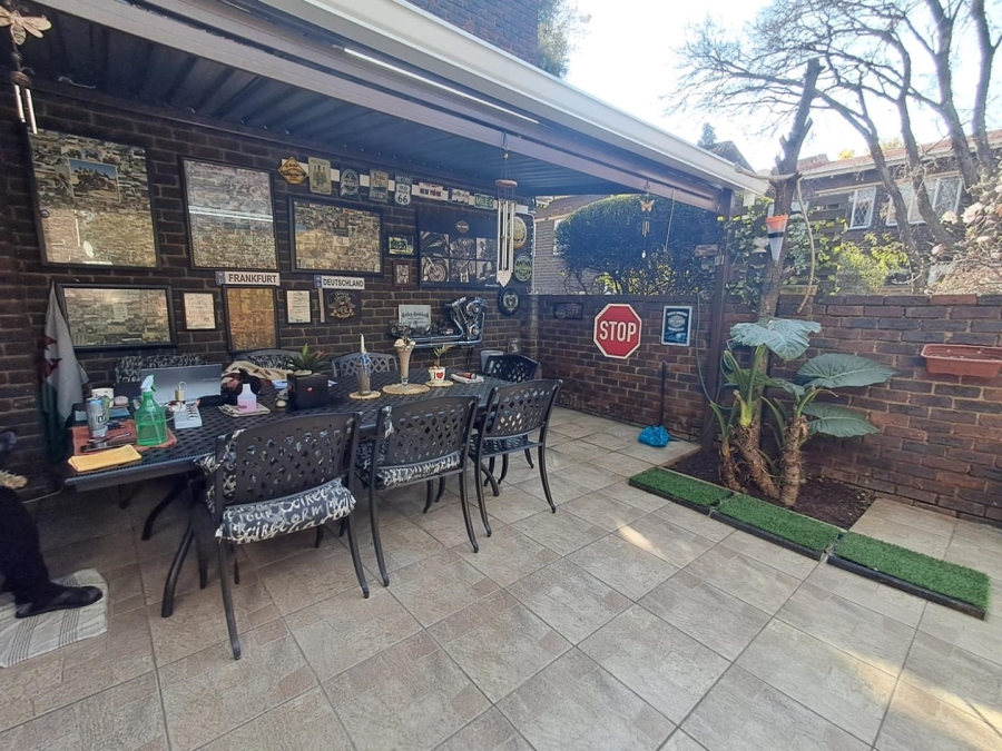 3 Bedroom Property for Sale in Brackenhurst Gauteng