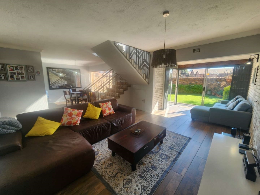 3 Bedroom Property for Sale in Brackenhurst Gauteng