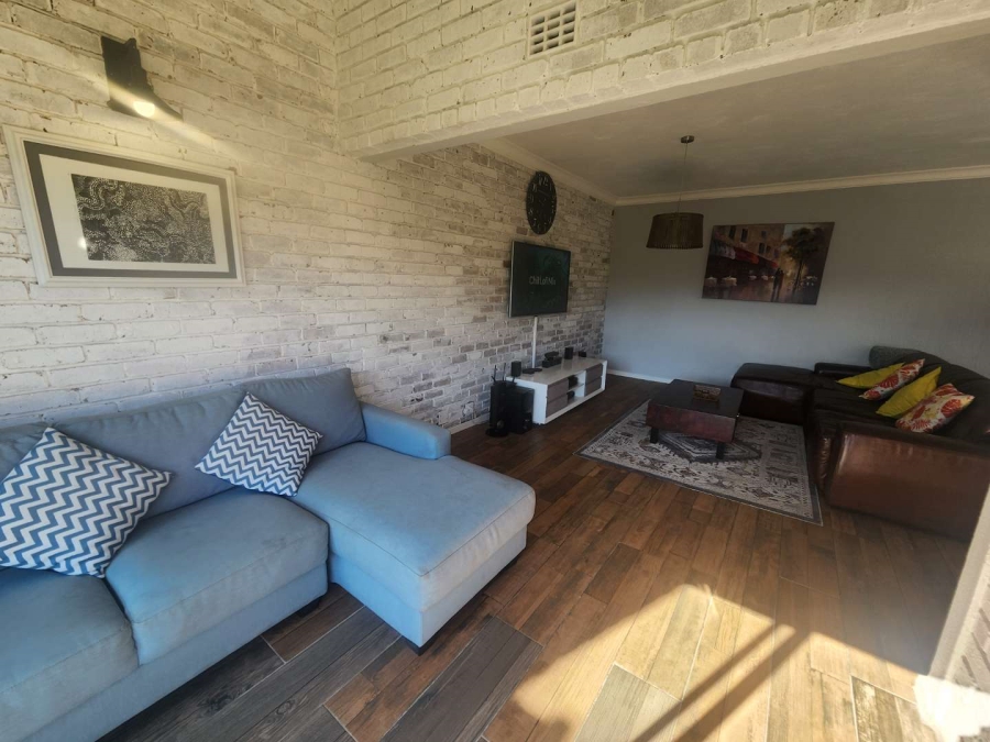 3 Bedroom Property for Sale in Brackenhurst Gauteng