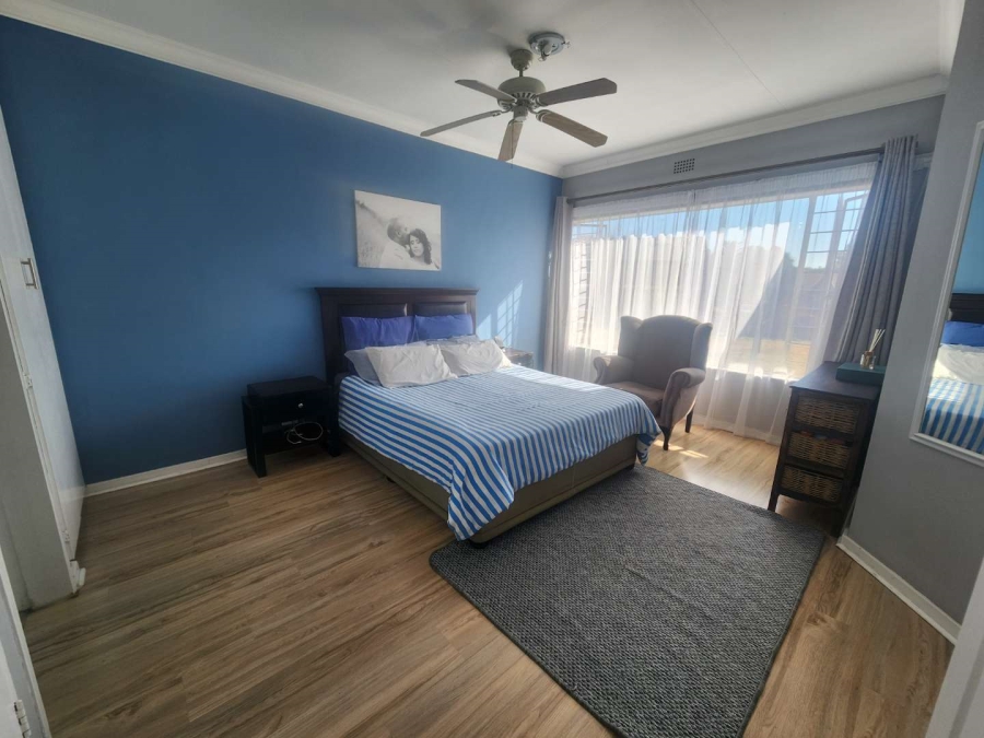 3 Bedroom Property for Sale in Brackenhurst Gauteng