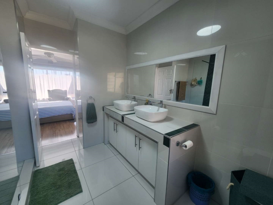 3 Bedroom Property for Sale in Brackenhurst Gauteng
