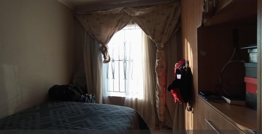 3 Bedroom Property for Sale in Clayville Gauteng
