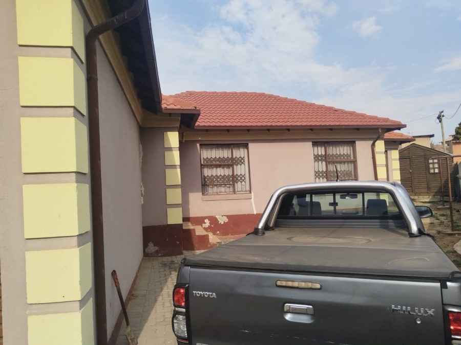 3 Bedroom Property for Sale in Olievenhoutbosch A H Gauteng