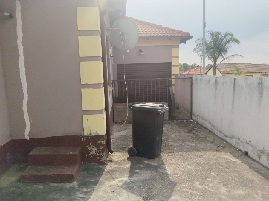 3 Bedroom Property for Sale in Olievenhoutbosch A H Gauteng