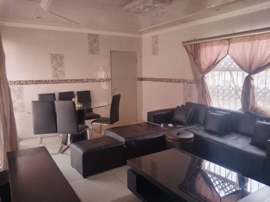 3 Bedroom Property for Sale in Olievenhoutbosch A H Gauteng