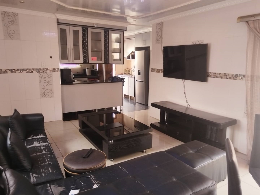 3 Bedroom Property for Sale in Olievenhoutbosch A H Gauteng