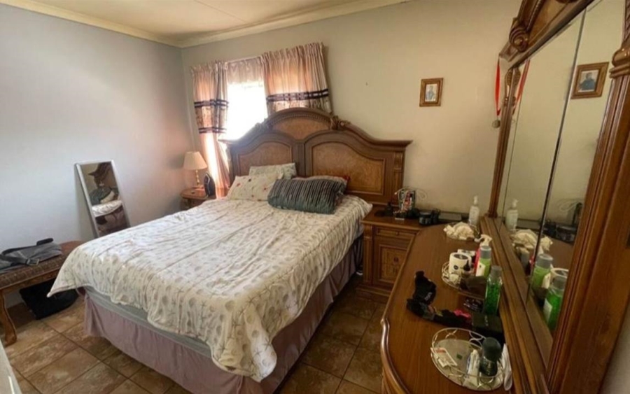 2 Bedroom Property for Sale in Weavind Park Gauteng