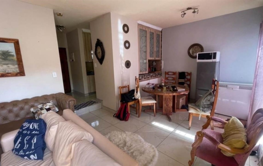 2 Bedroom Property for Sale in Weavind Park Gauteng