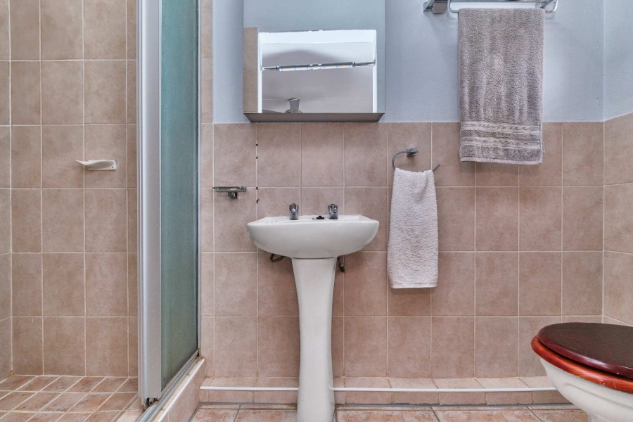 2 Bedroom Property for Sale in Allens Nek Gauteng