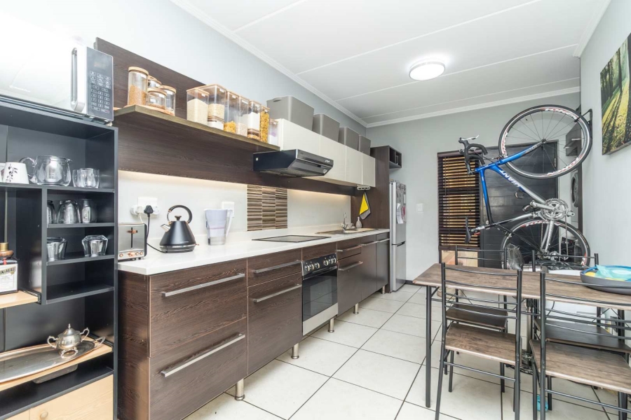 1 Bedroom Property for Sale in Douglasdale Gauteng