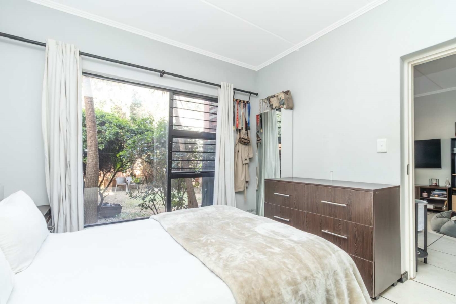 1 Bedroom Property for Sale in Douglasdale Gauteng