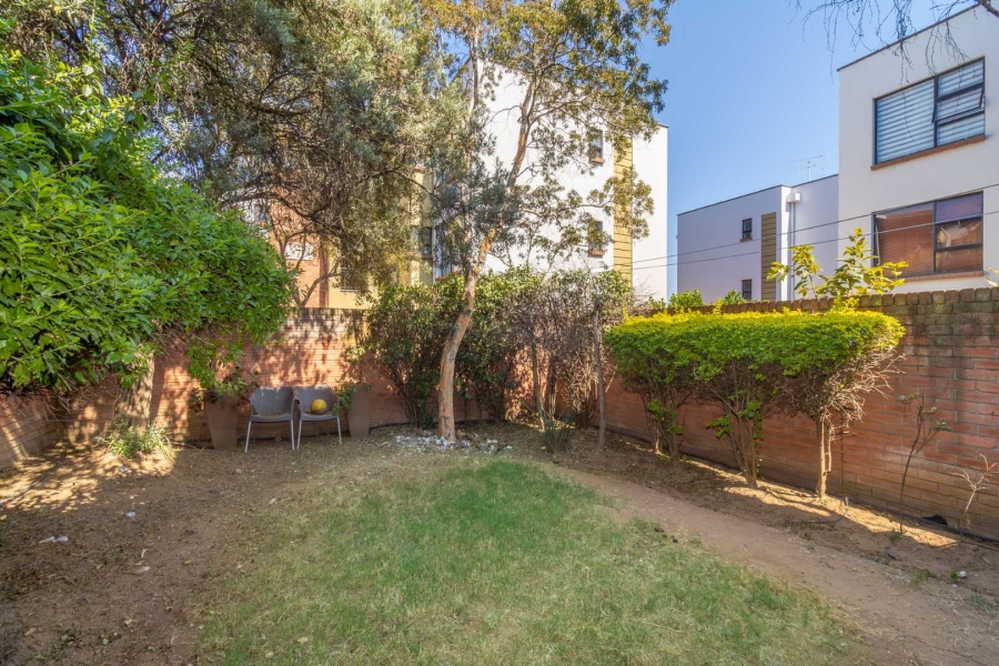 1 Bedroom Property for Sale in Douglasdale Gauteng