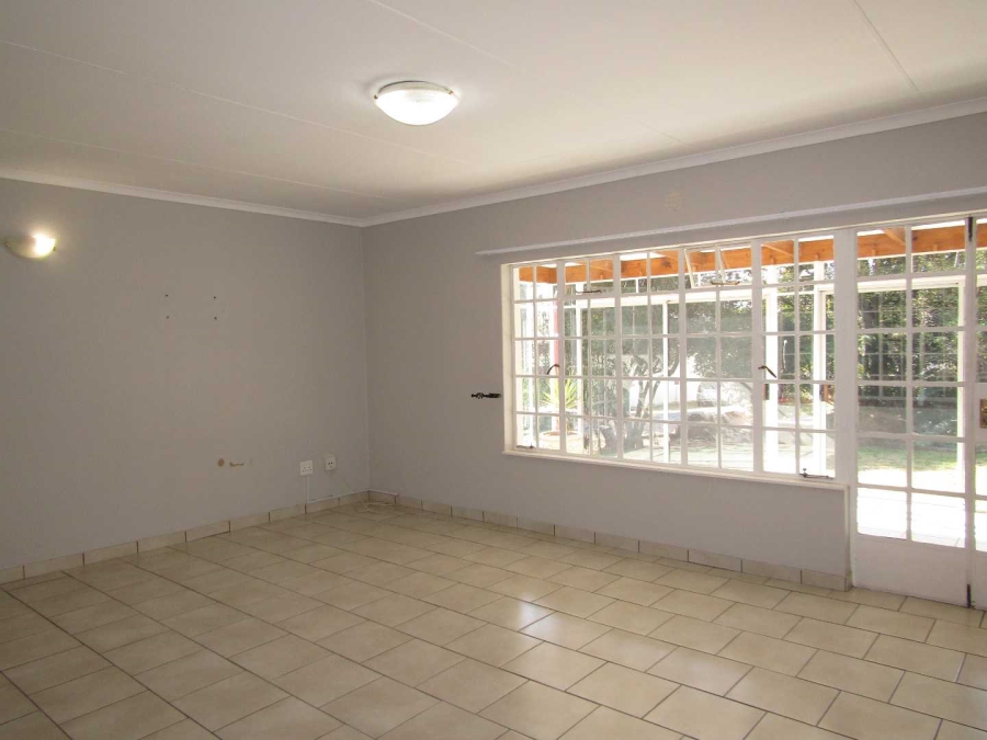 2 Bedroom Property for Sale in Helderkruin Gauteng