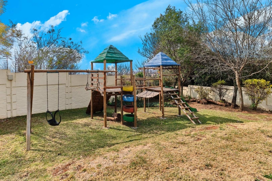 2 Bedroom Property for Sale in Little Falls Gauteng