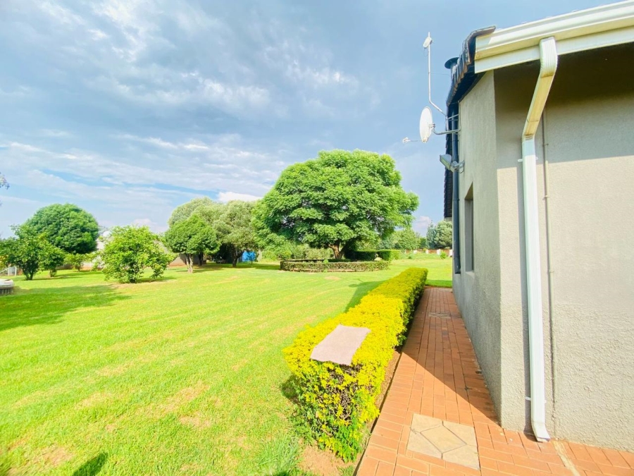 To Let 3 Bedroom Property for Rent in President Park Gauteng