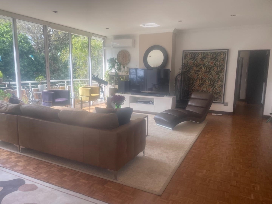To Let 3 Bedroom Property for Rent in Sandhurst Gauteng