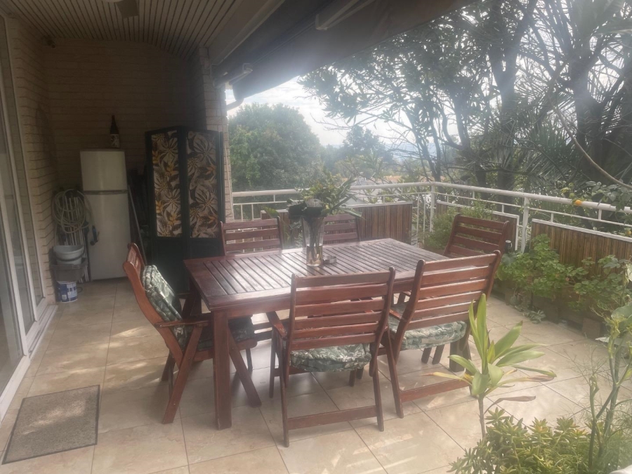 To Let 3 Bedroom Property for Rent in Sandhurst Gauteng