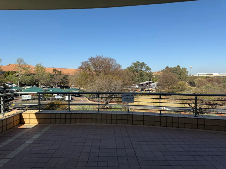 To Let commercial Property for Rent in Woodmead Gauteng