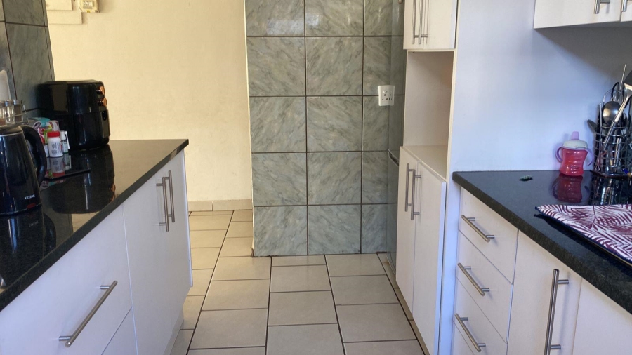 3 Bedroom Property for Sale in Elandspoort Gauteng