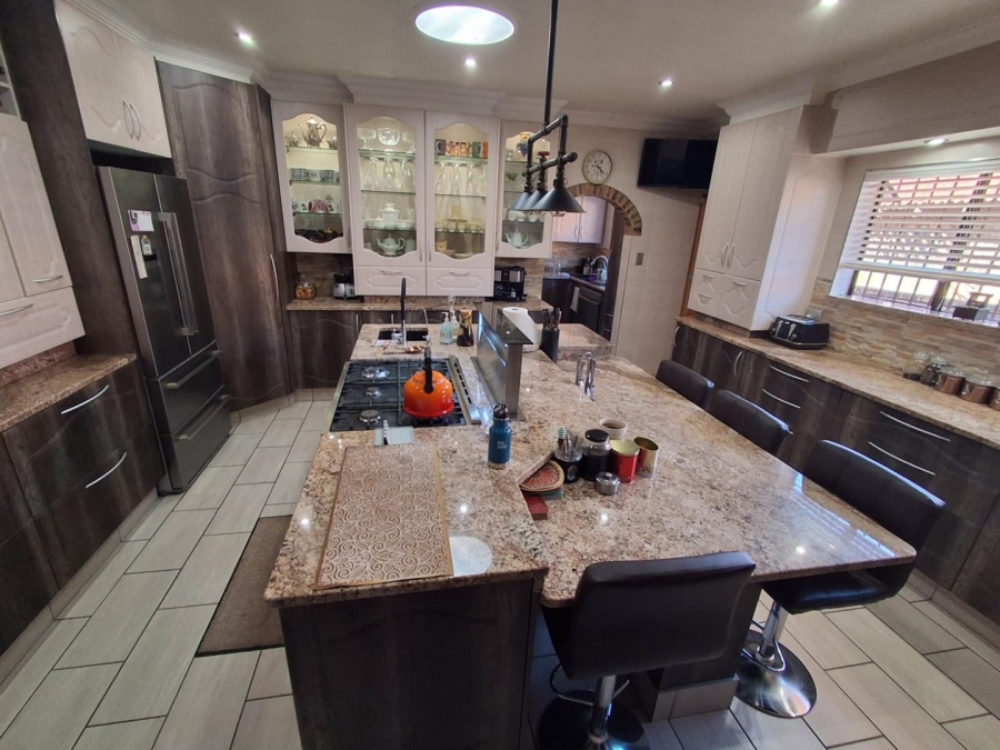 3 Bedroom Property for Sale in Bassonia Gauteng