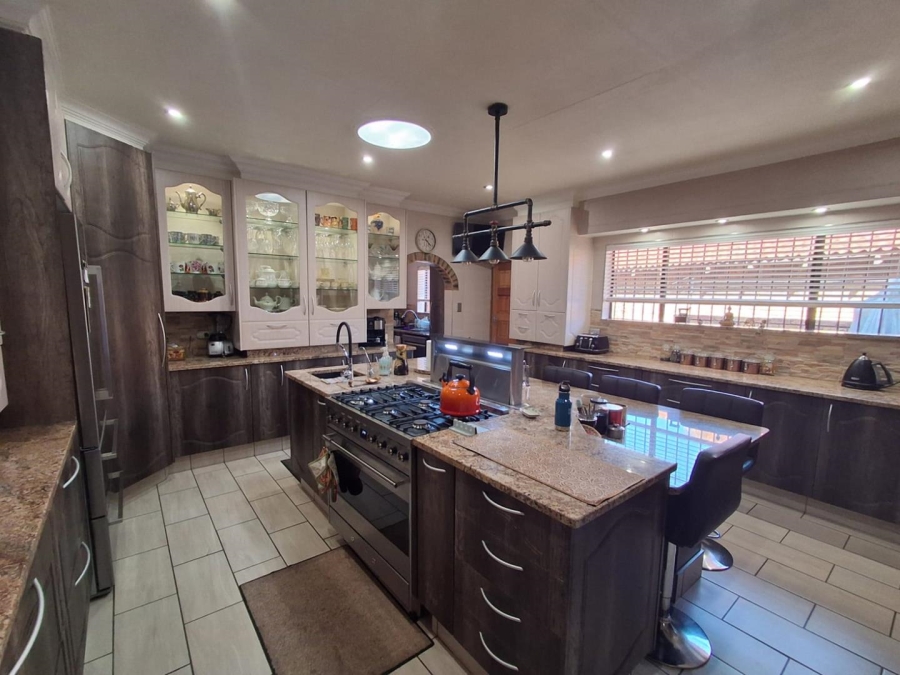 3 Bedroom Property for Sale in Bassonia Gauteng