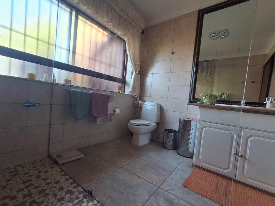 3 Bedroom Property for Sale in Bassonia Gauteng