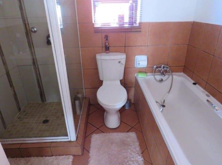 2 Bedroom Property for Sale in Albertsdal Gauteng