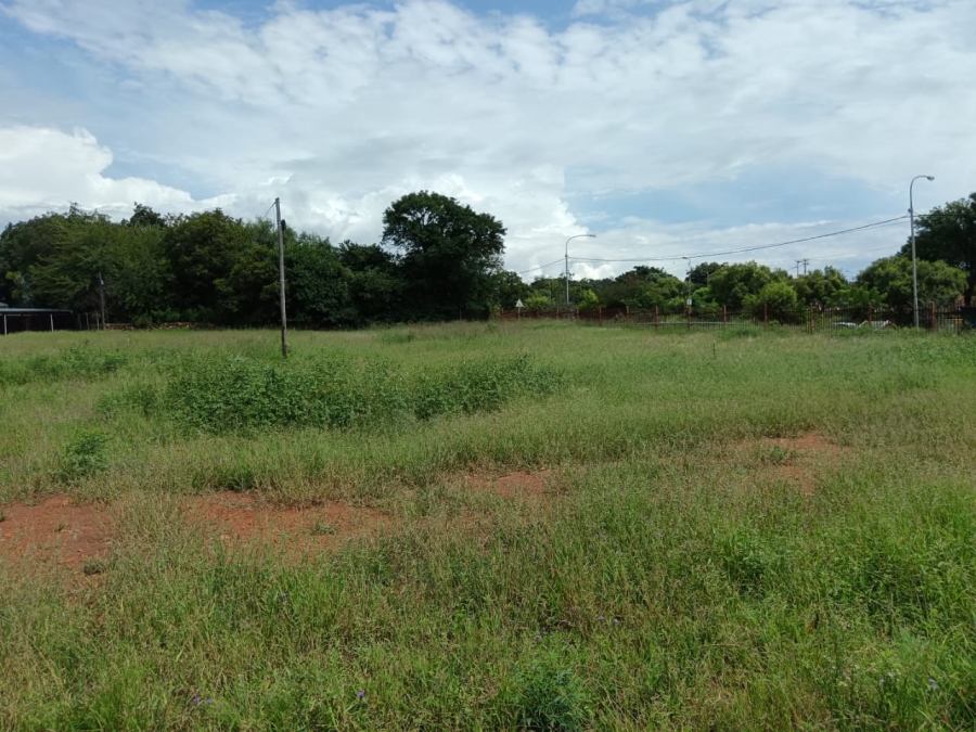 0 Bedroom Property for Sale in Eldoraigne Gauteng