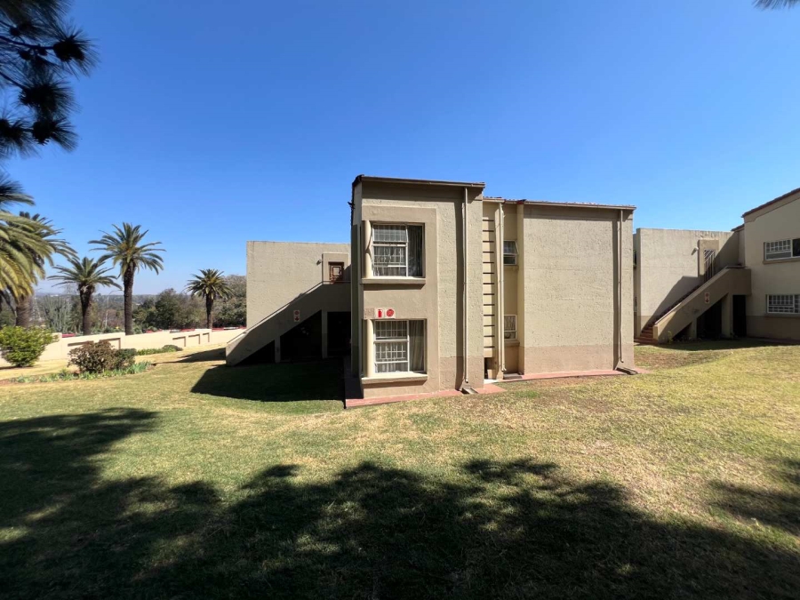 2 Bedroom Property for Sale in Rembrandt Park Gauteng