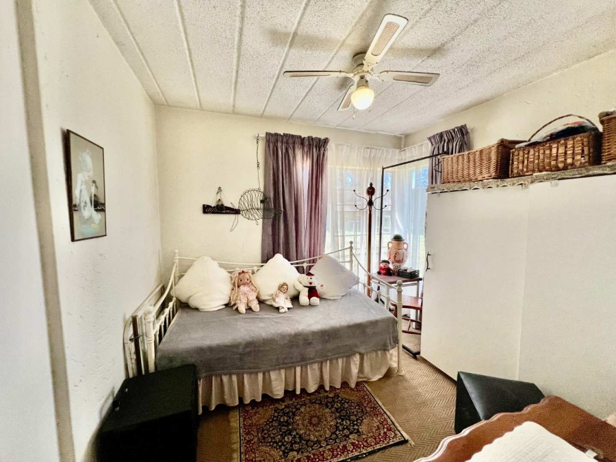 2 Bedroom Property for Sale in Rembrandt Park Gauteng