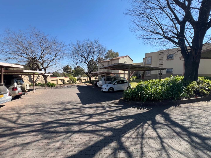 2 Bedroom Property for Sale in Rembrandt Park Gauteng