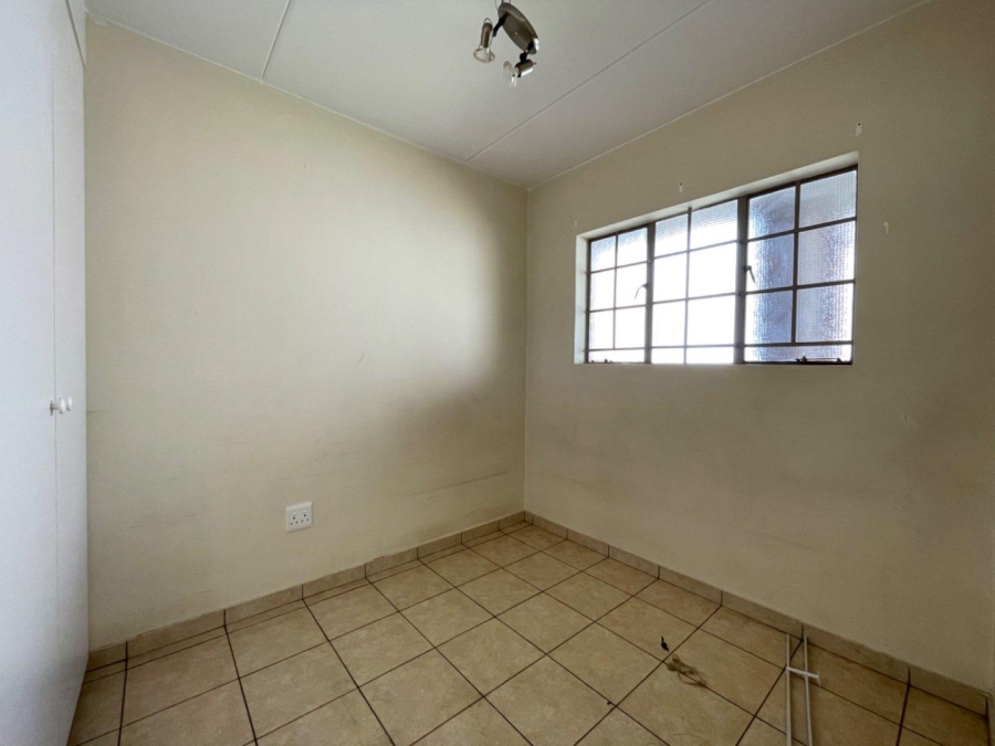 To Let 2 Bedroom Property for Rent in Edenvale Gauteng