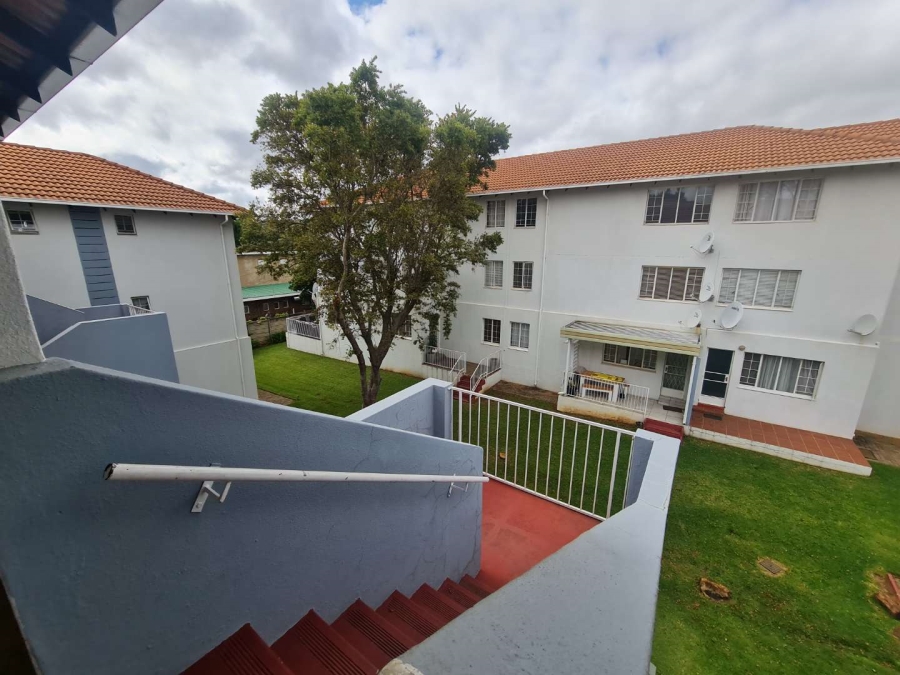 2 Bedroom Property for Sale in Groenkloof Gauteng