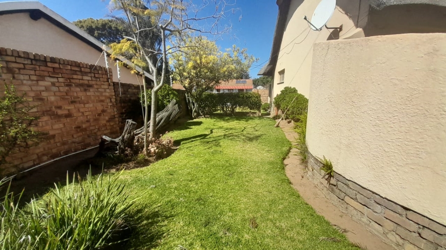 3 Bedroom Property for Sale in Glen Marais Gauteng