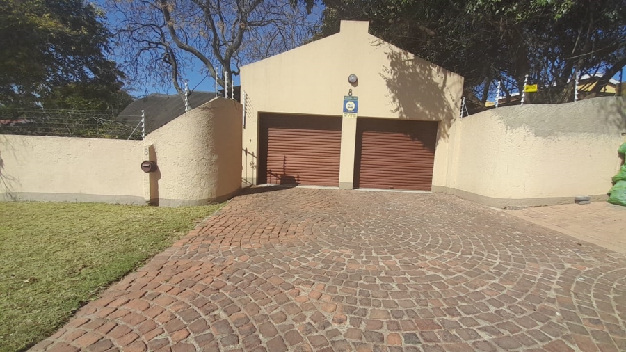 3 Bedroom Property for Sale in Glen Marais Gauteng