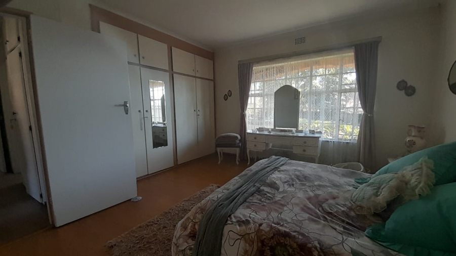 3 Bedroom Property for Sale in Glen Marais Gauteng