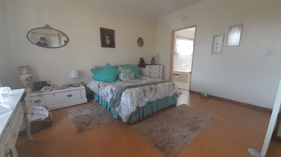 3 Bedroom Property for Sale in Glen Marais Gauteng