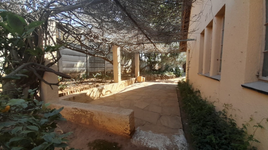 3 Bedroom Property for Sale in Glen Marais Gauteng