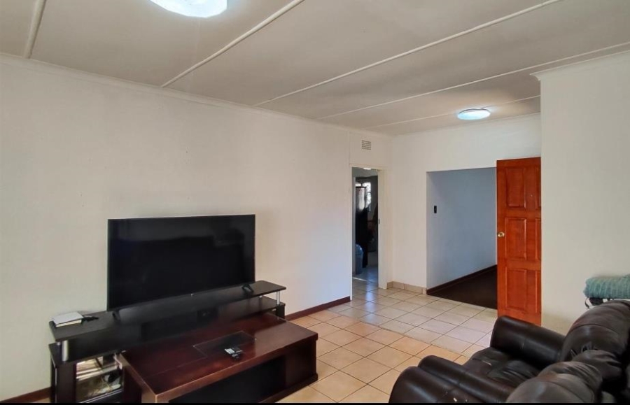 4 Bedroom Property for Sale in Birch Acres Gauteng