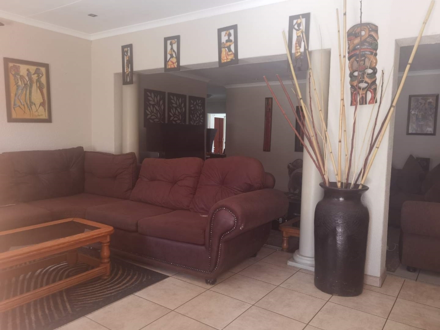 9 Bedroom Property for Sale in Van Riebeeck Park Gauteng