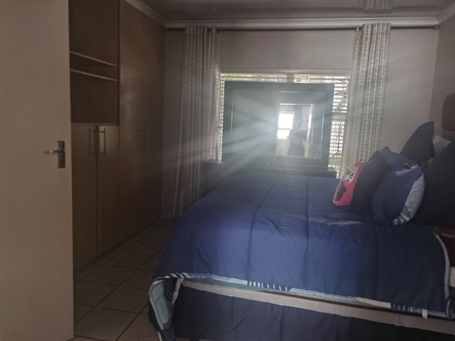 9 Bedroom Property for Sale in Van Riebeeck Park Gauteng