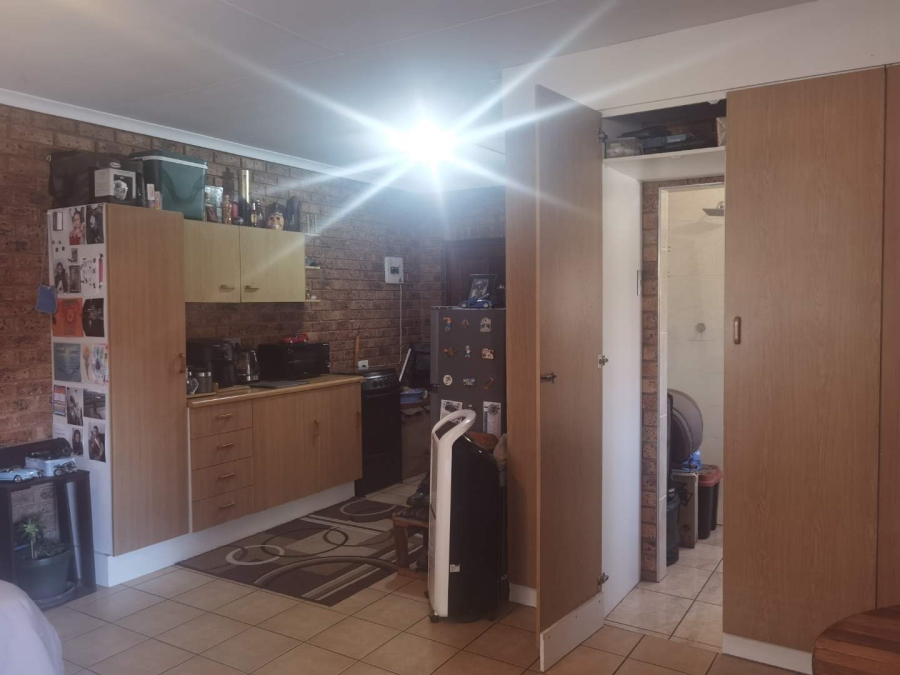 9 Bedroom Property for Sale in Van Riebeeck Park Gauteng
